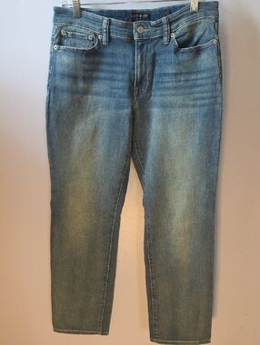 Lucky Brand Women's Faded Blue Straight Leg Jeans